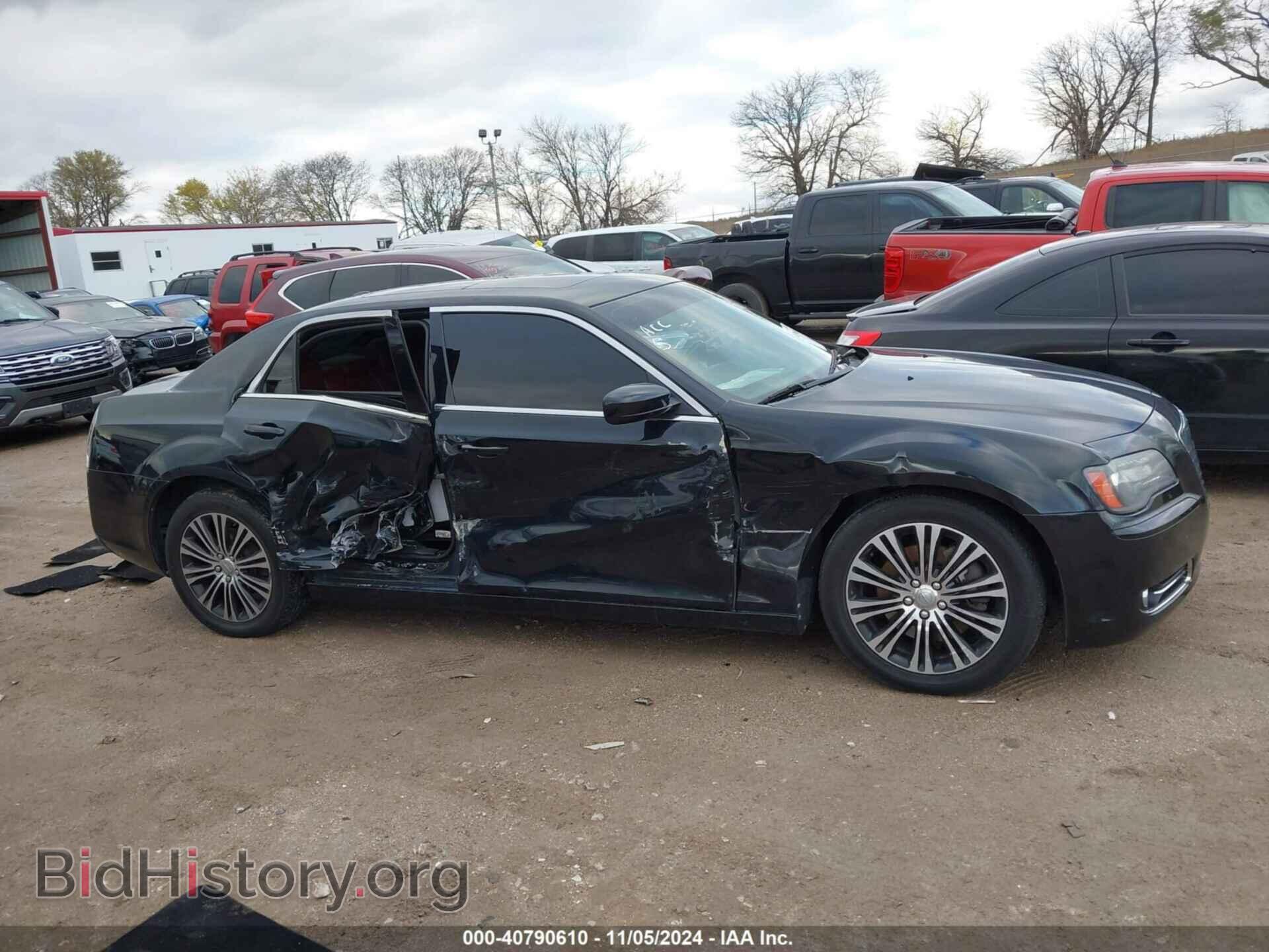 2014 CHRYSLER 300 - VIN: 2C3CCAGG7EH203133 - Фото 13