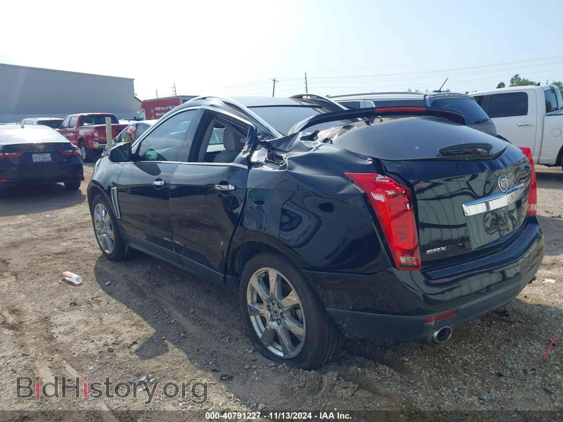 2014 CADILLAC SRX - VIN: 3GYFNCE39ES577975 - Photo 3
