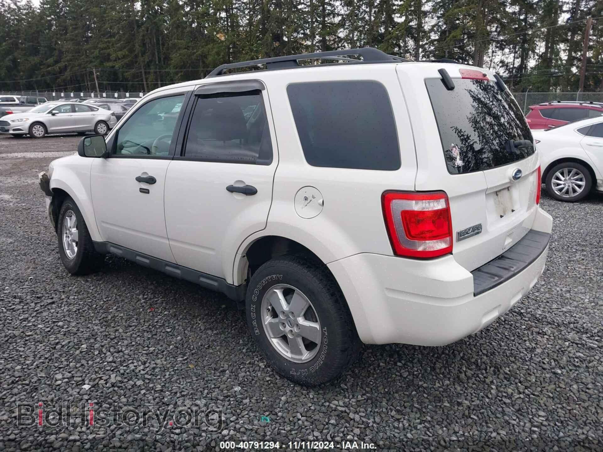 2011 FORD ESCAPE - VIN: 1FMCU9D74BKA44597 - Фото 3