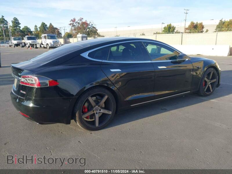 2016 Tesla MODEL S (VIN 5YJSA1E49GF177844) — фото 4 из 18
