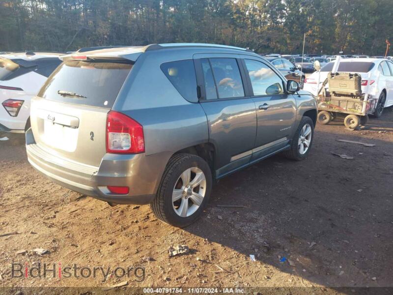 2012 Jeep COMPASS (VIN 1C4NJCBA3CD518594) — photo 4 of 11