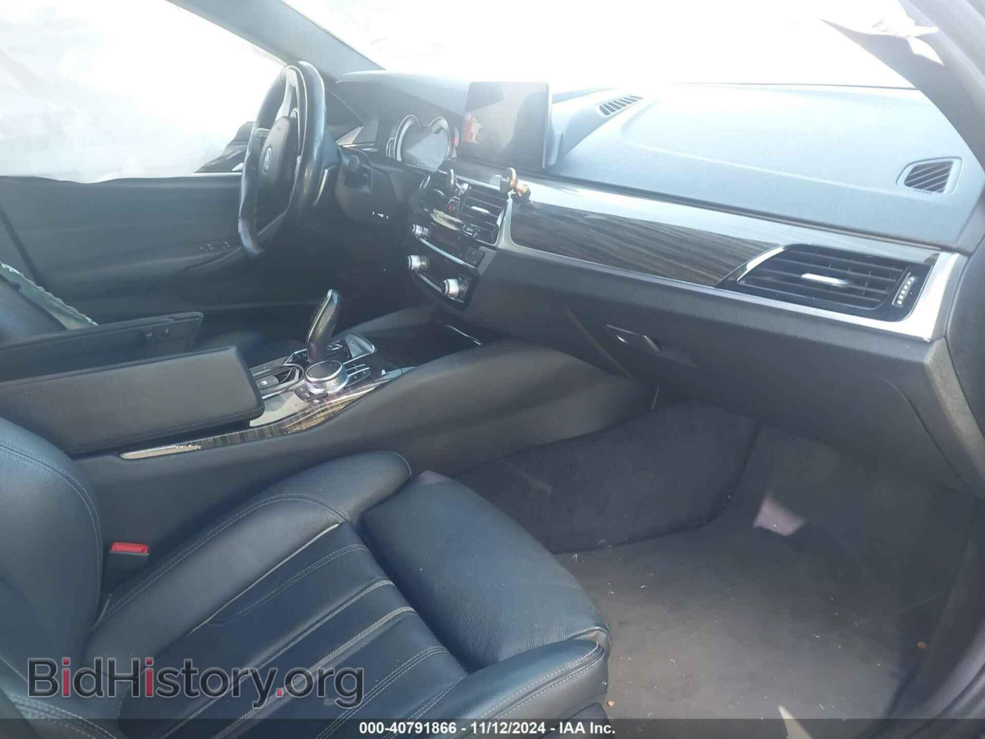 2018 BMW 530E - VIN: WBAJA9C52JB249836 - Фото 5