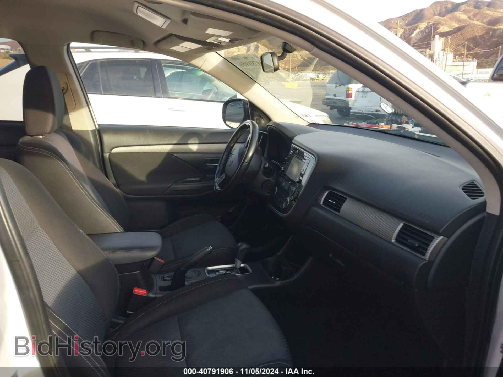 2016 MITSUBISHI OUTLANDER - VIN: JA4AD3A30GZ000521 - Фото 5