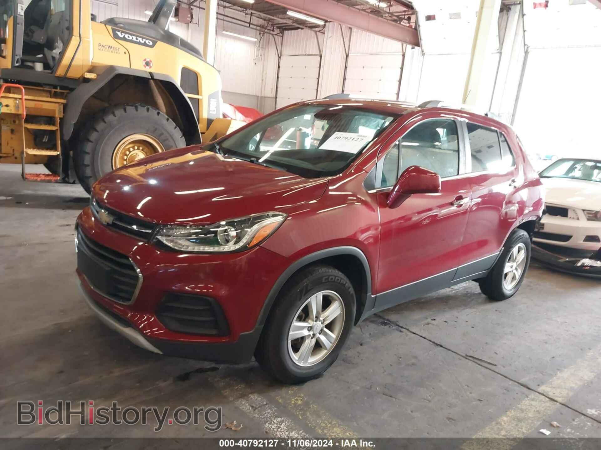 2020 CHEVROLET TRAX - VIN: 3GNCJPSB3LL186553 - Фото 2