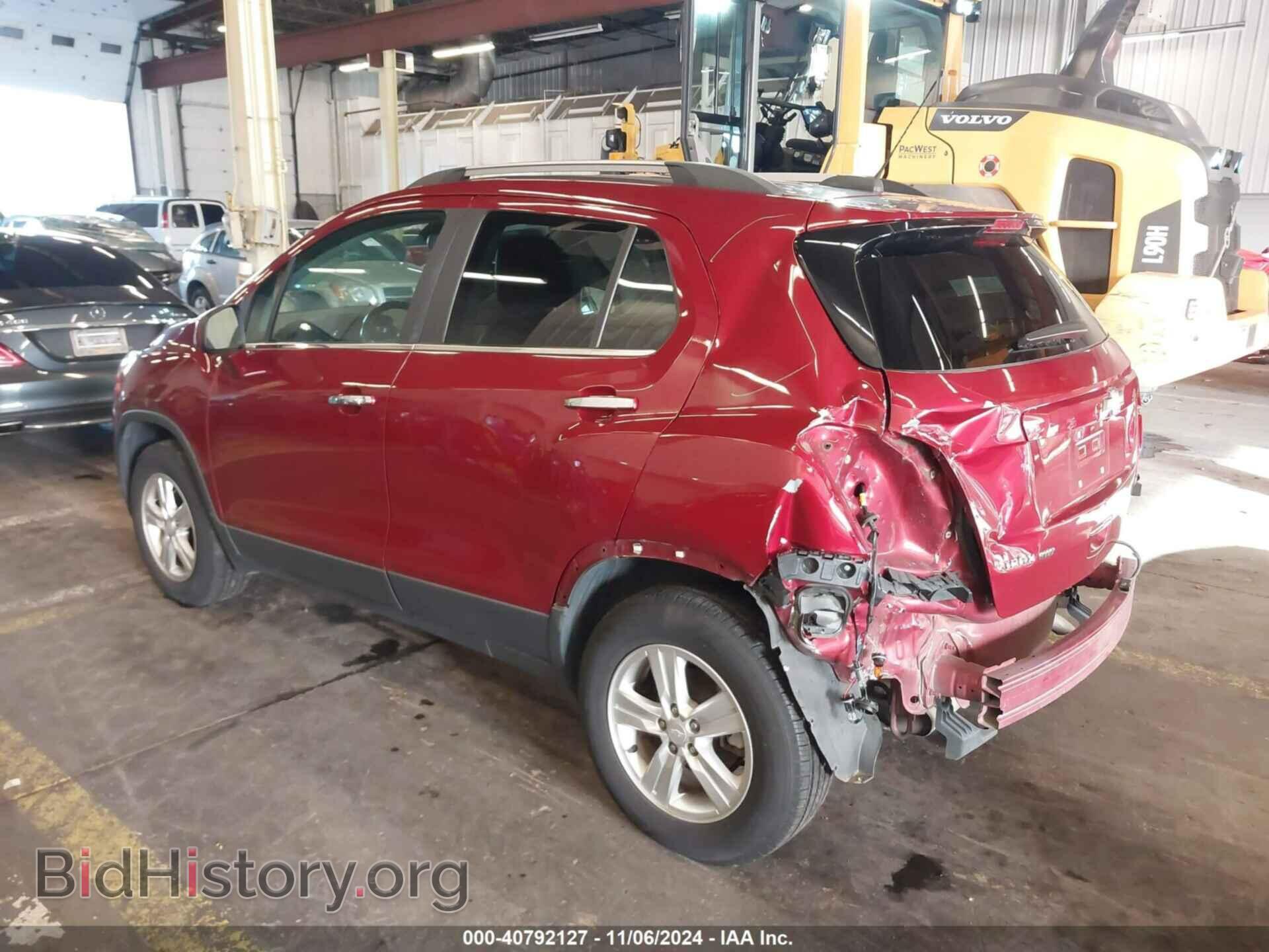 2020 CHEVROLET TRAX - VIN: 3GNCJPSB3LL186553 - Фото 3