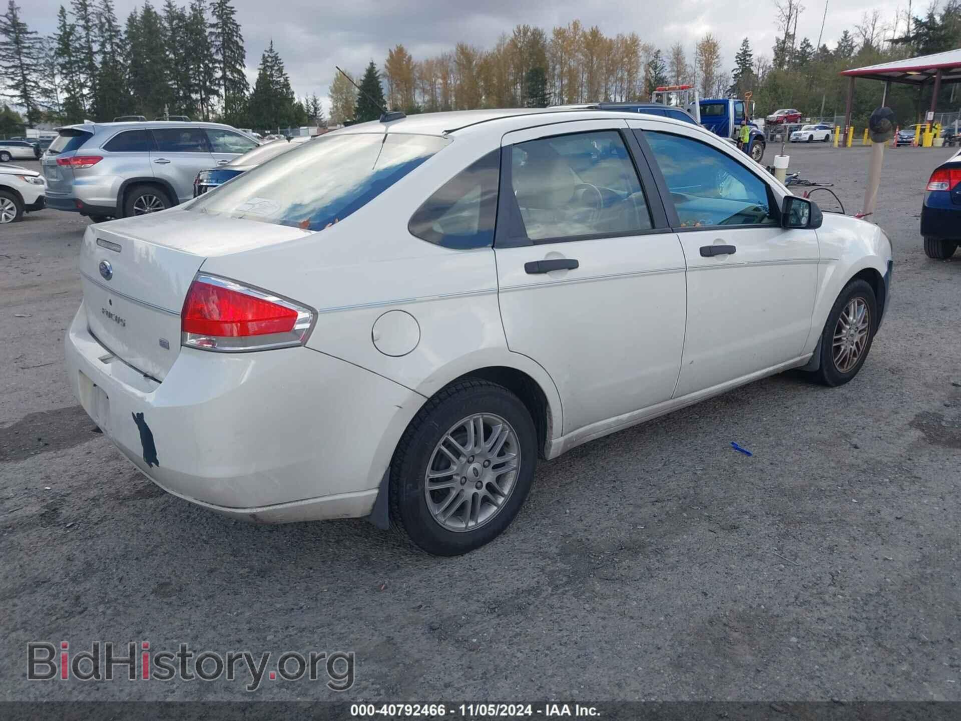 2009 FORD FOCUS - VIN: 1FAHP35N29W117342 - Фото 4