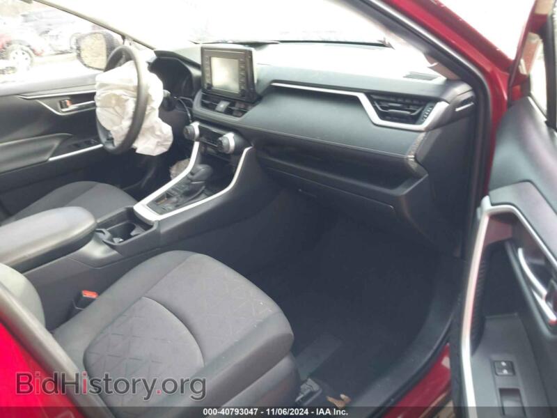 2019 Toyota RAV4 (VIN JTMP1RFV9KD031827) — photo 5 of 17
