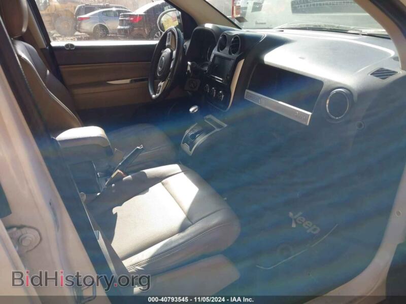 2014 Jeep COMPASS (VIN 1C4NJDCB9ED920779) — photo 5 of 22