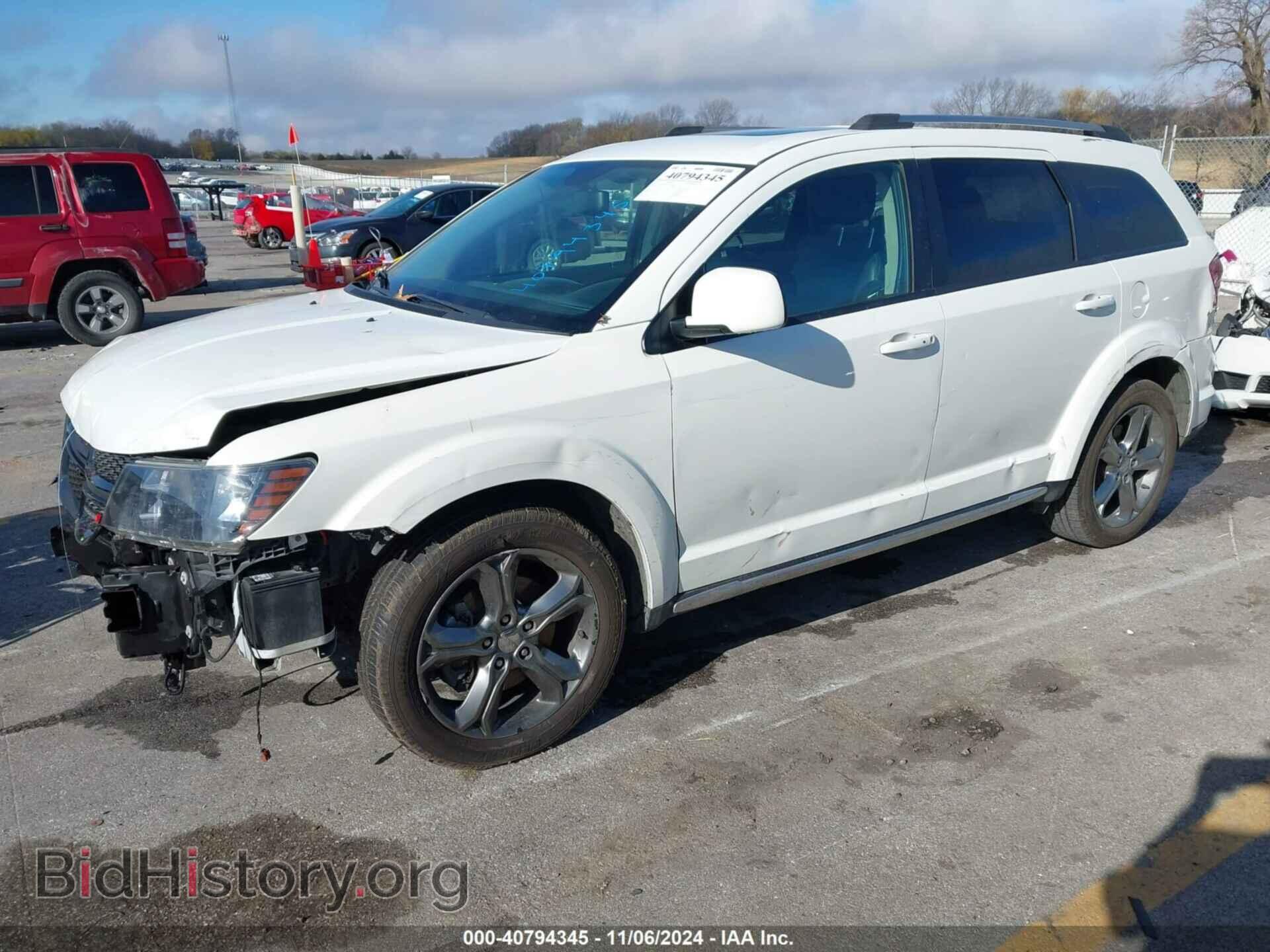 2017 DODGE JOURNEY - VIN: 3C4PDCGB8HT613123 - Фото 2