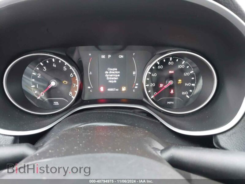 2020 Jeep COMPASS (VIN 3C4NJDBB2LT219526) — photo 7 of 16