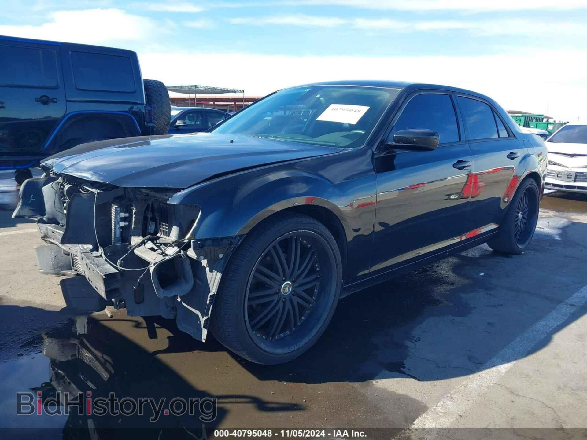 2015 CHRYSLER 300 - VIN: 2C3CCAAG8FH796771 - Фото 2