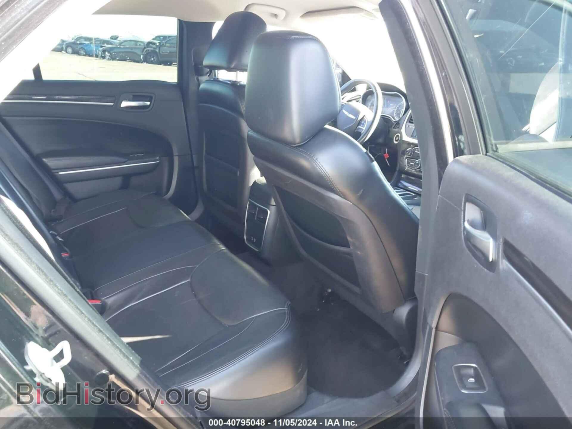 2015 CHRYSLER 300 - VIN: 2C3CCAAG8FH796771 - Фото 8