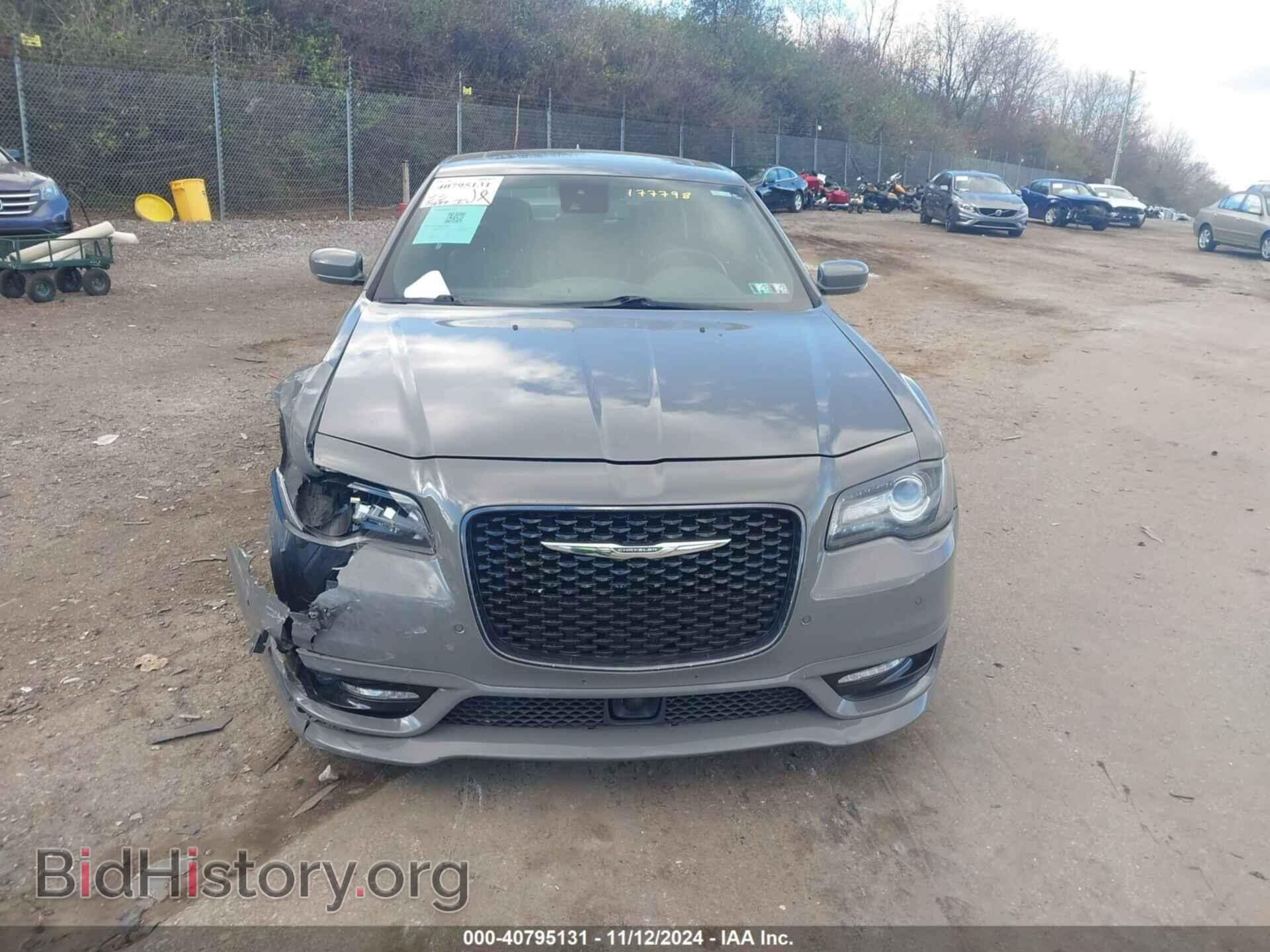 2018 CHRYSLER 300 - VIN: 2C3CCABT6JH177798 - Фото 17
