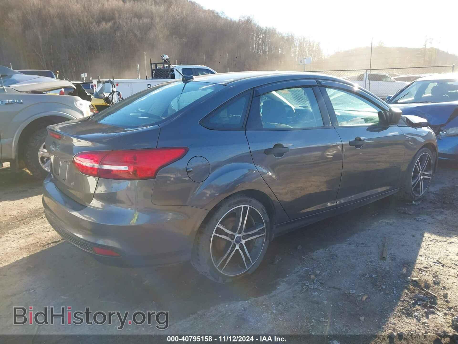 2018 FORD FOCUS - VIN: 1FADP3E23JL235281 - Фото 4