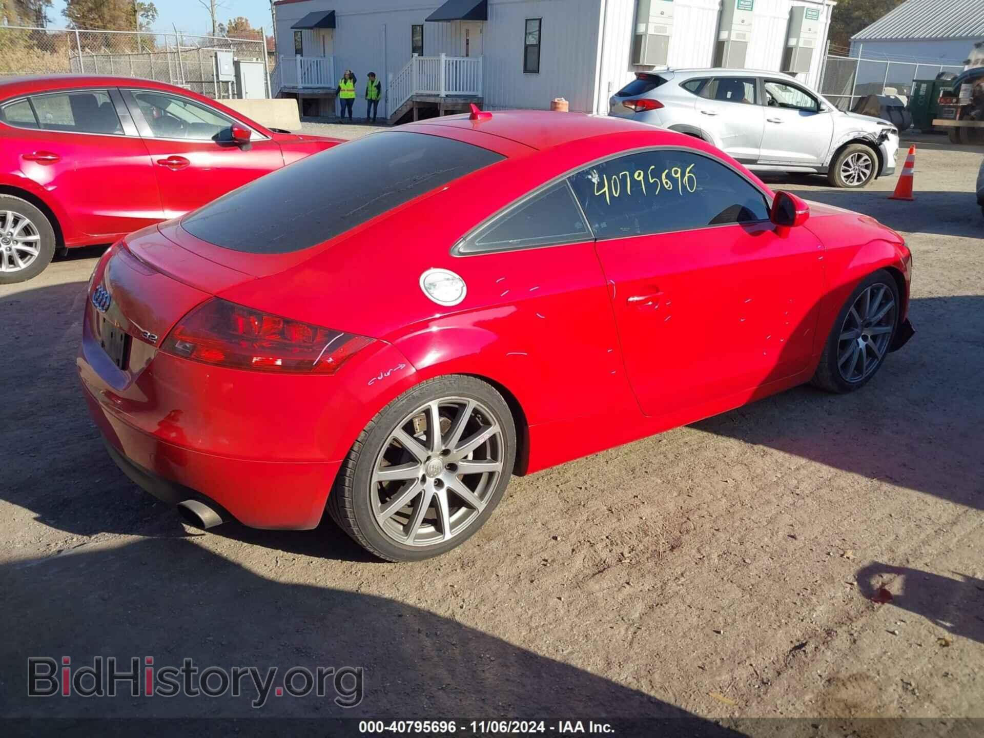 2008 AUDI TT - VIN: TRUDD38J381000459 - Фото 4