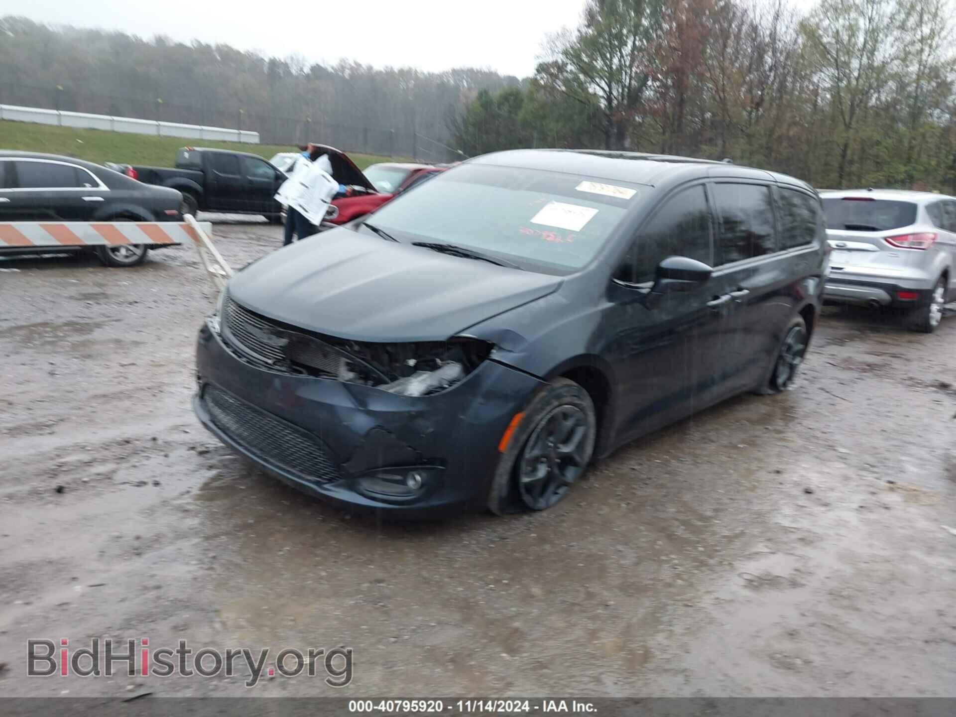 2019 CHRYSLER PACIFICA - VIN: 2C4RC1FGXKR715532 - Photo 2