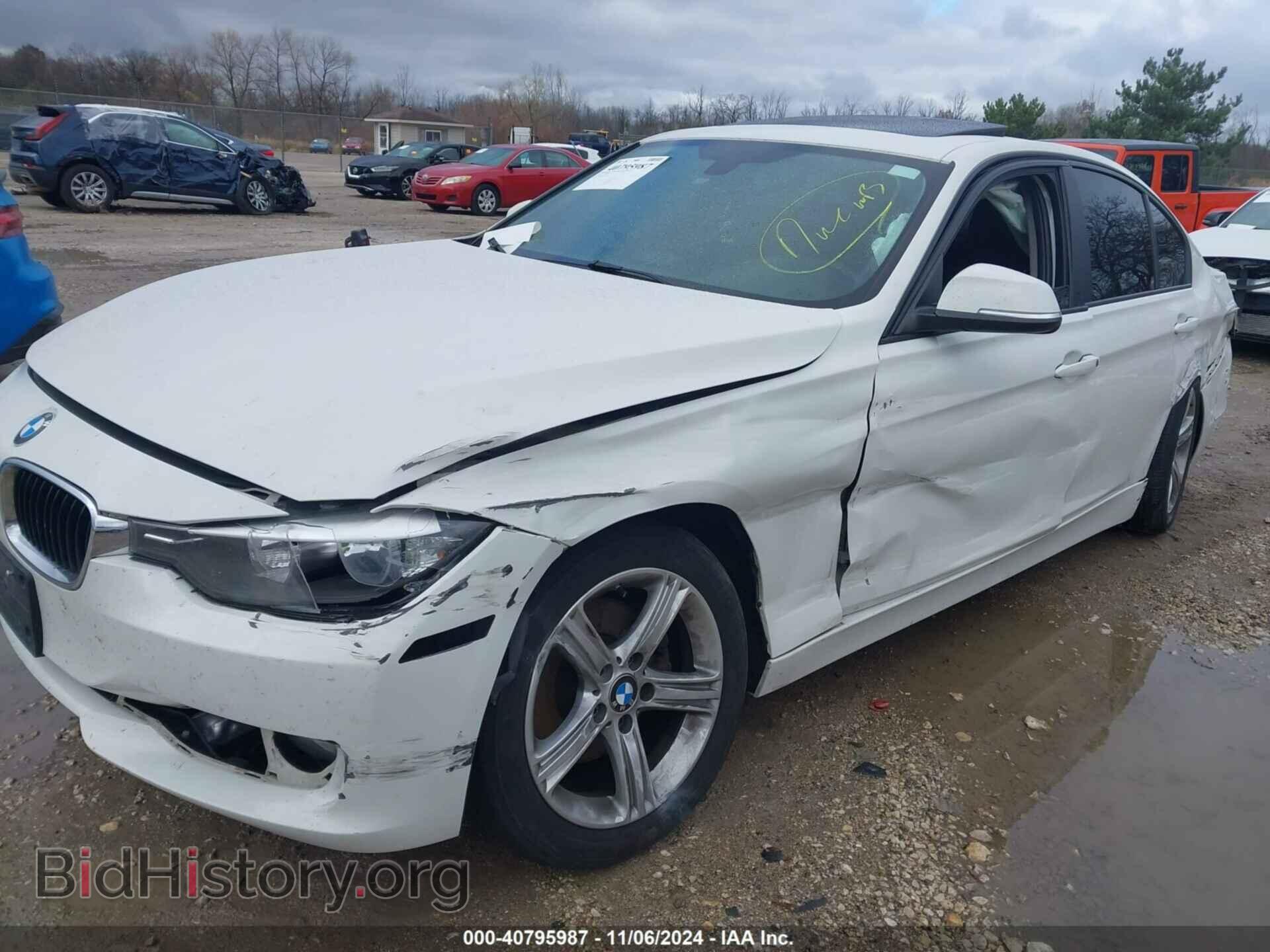 2014 BMW 320I - VIN: WBA3C3C51EPV90220 - Фото 2