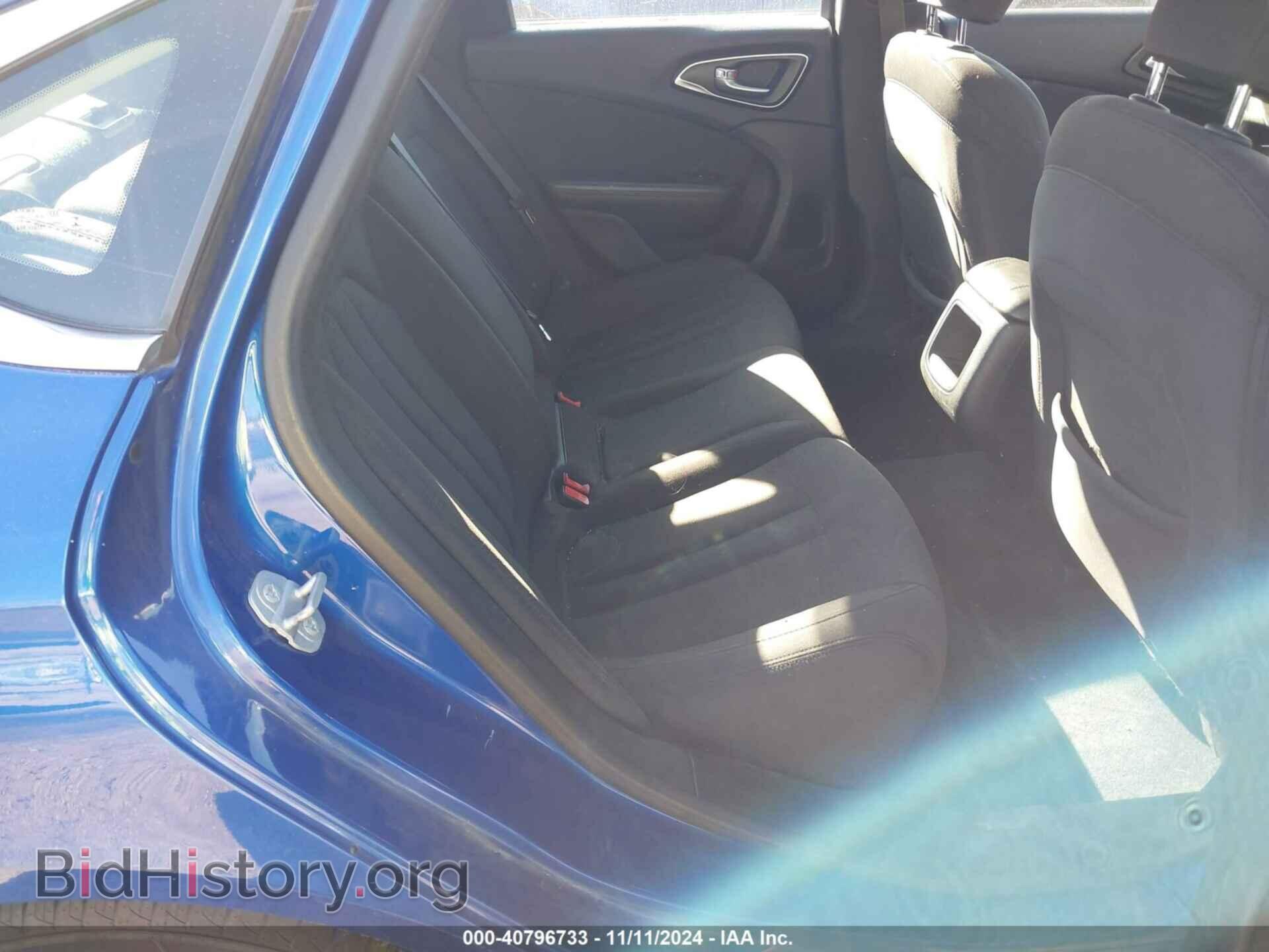 2015 CHRYSLER 200 - VIN: 1C3CCCAB3FN674293 - Photo 8