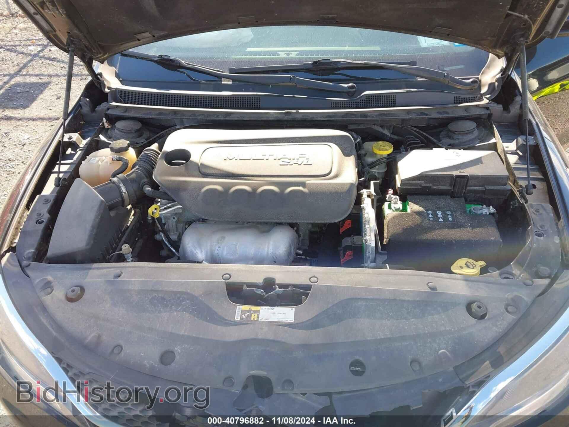 2015 CHRYSLER 200 - VIN: 1C3CCCAB4FN711139 - Фото 10