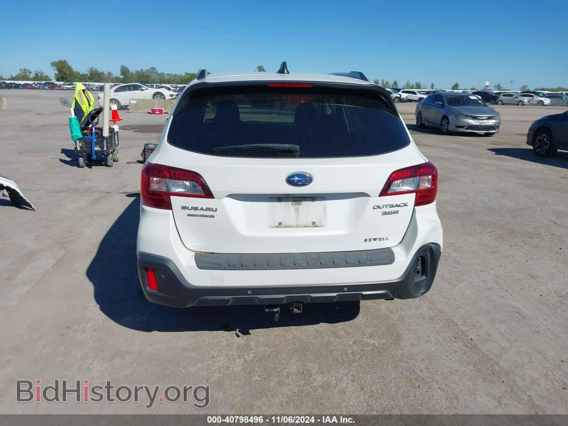 2018 SUBARU OUTBACK - VIN: 4S4BSETC2J3243147 - Фото 17
