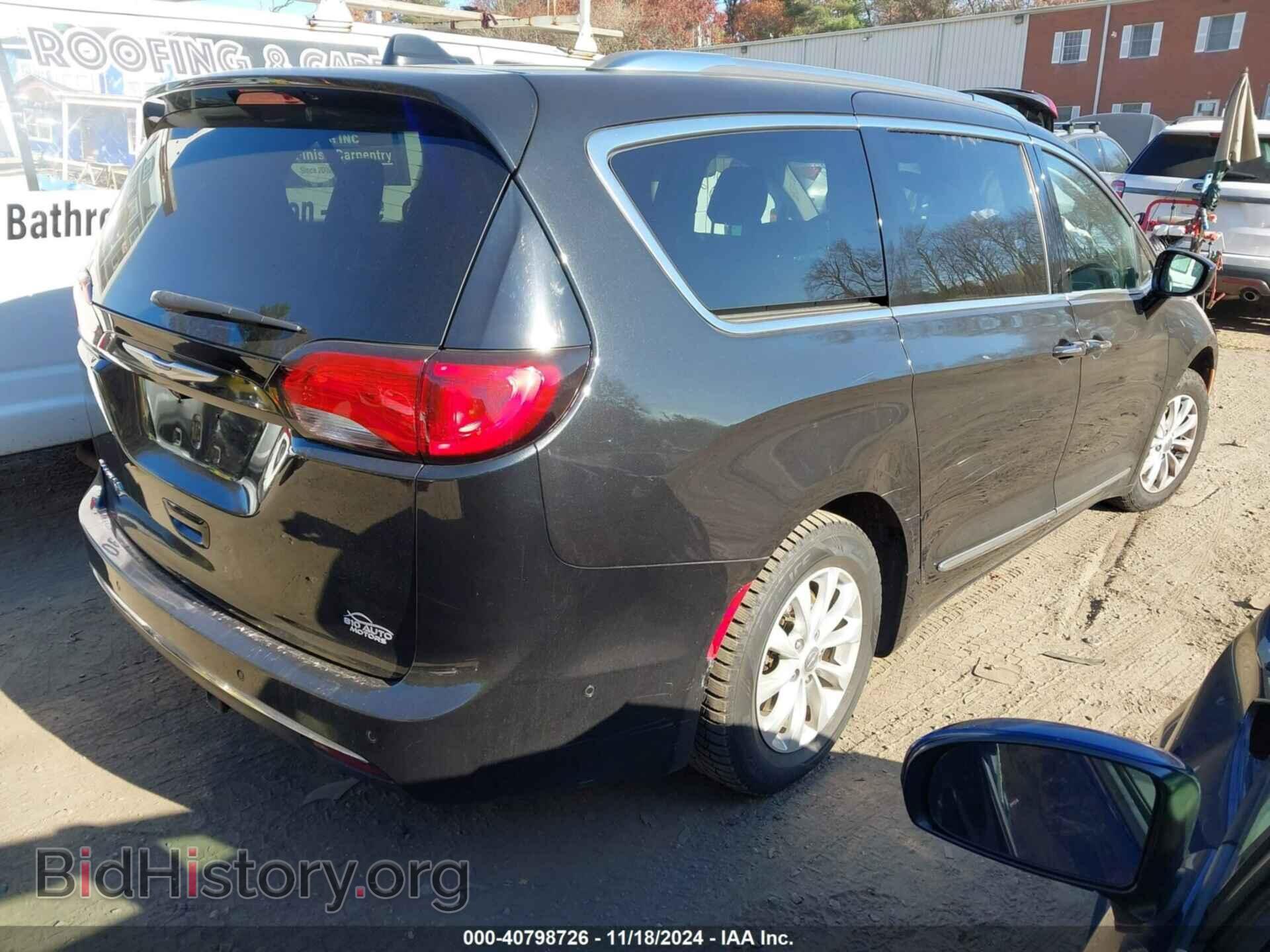 2019 CHRYSLER PACIFICA - VIN: 2C4RC1BG9KR669732 - Фото 4