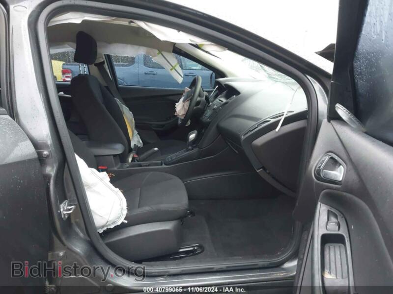 2017 Ford FOCUS (VIN 1FADP3K2XHL201692) — фото 5 из 19