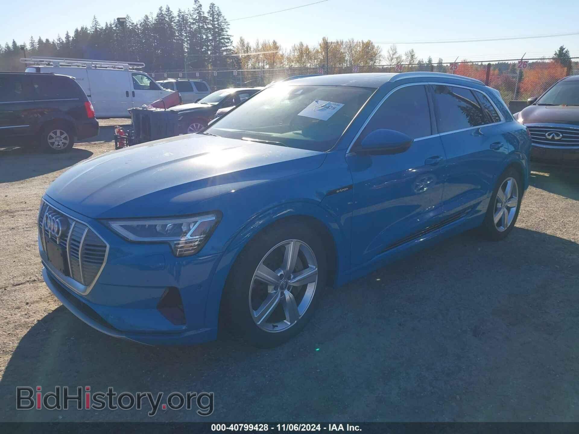 2019 AUDI E-TRON - VIN: WA1LAAGE5KB005407 - Photo 2