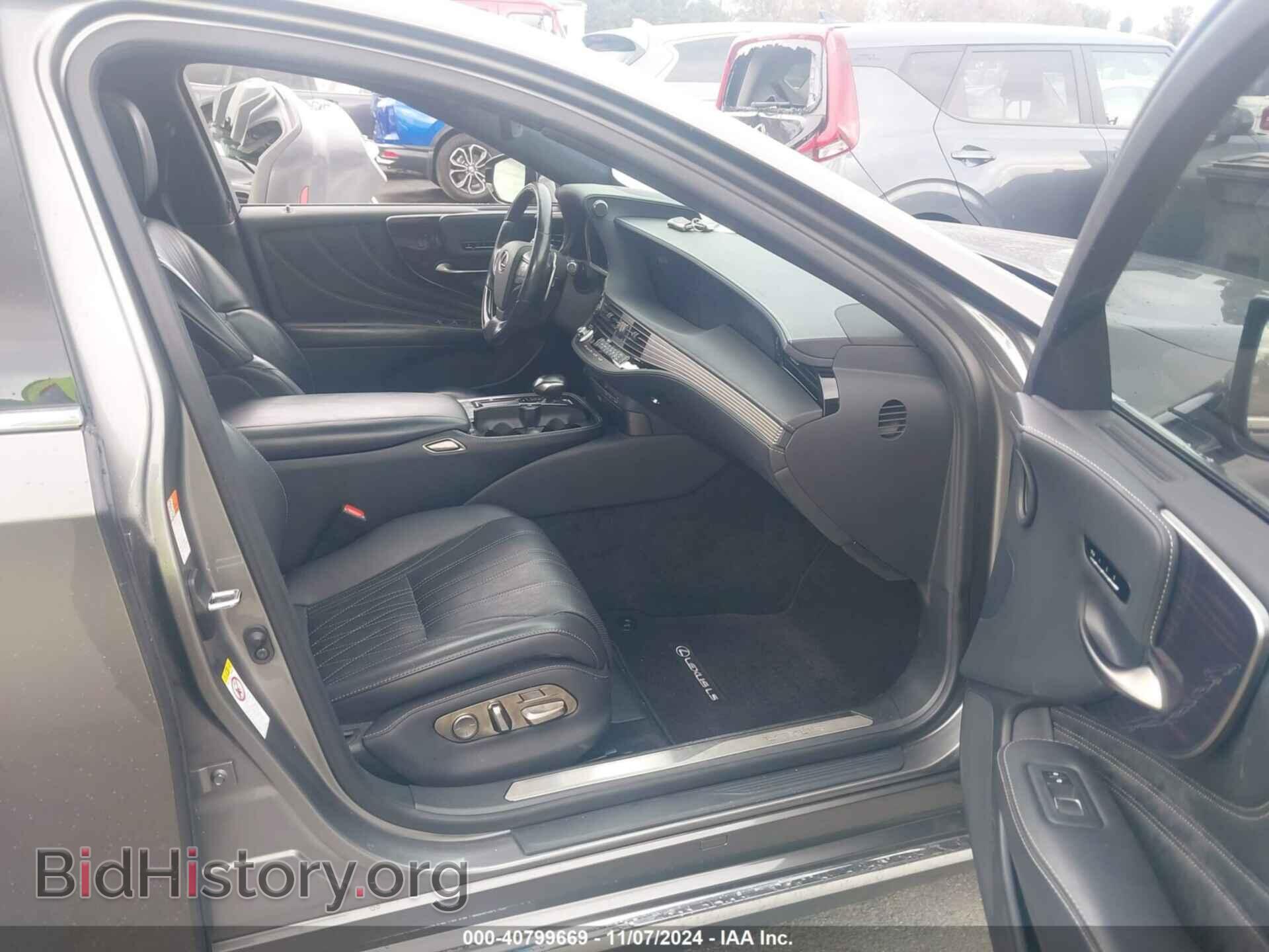 2018 LEXUS LS 500 - VIN: JTHB5LFF6J5004208 - Photo 5