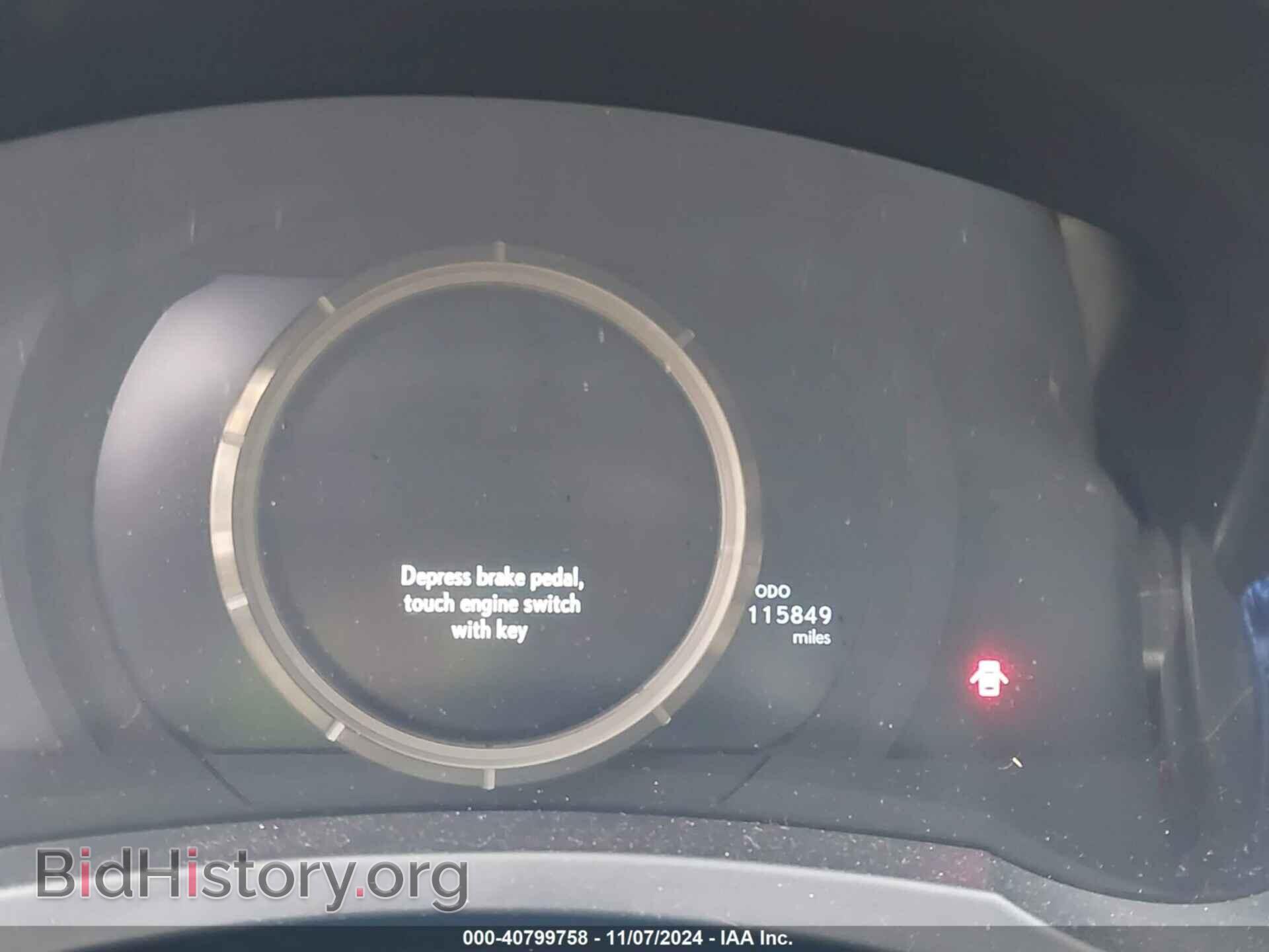 2016 LEXUS IS 200T - VIN: JTHBA1D23G5018401 - Фото 7
