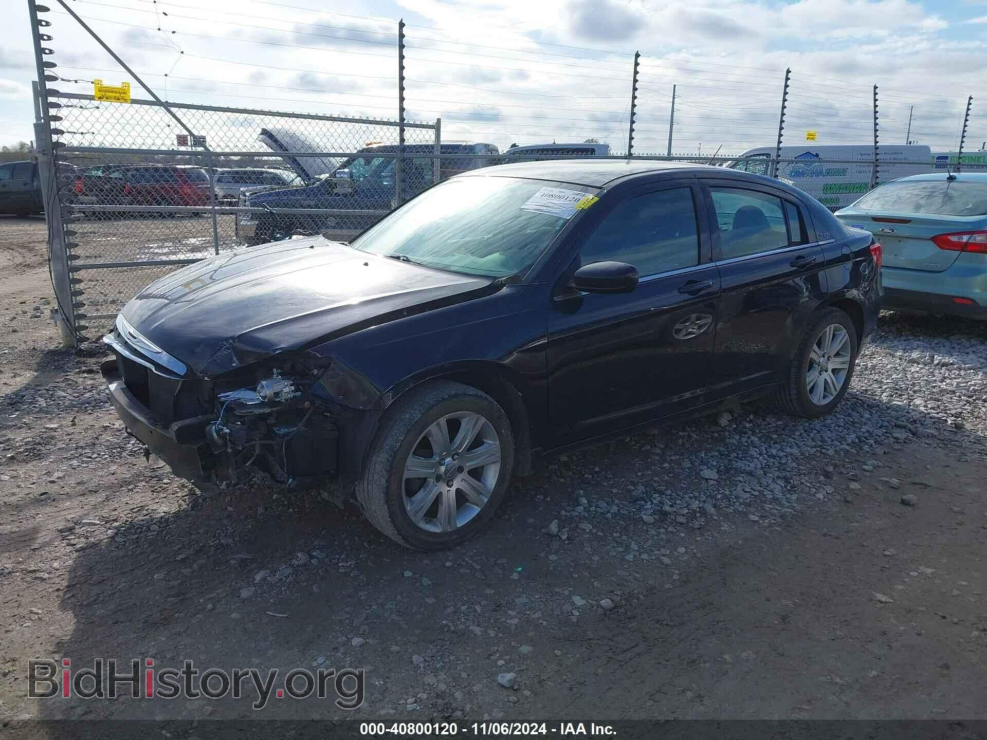2012 CHRYSLER 200 - VIN: 1C3CCBBB7CN124552 - Фото 2