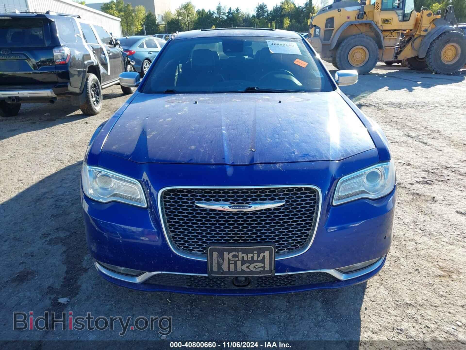 2019 CHRYSLER 300 - VIN: 2C3CCAPTXKH569211 - Фото 12