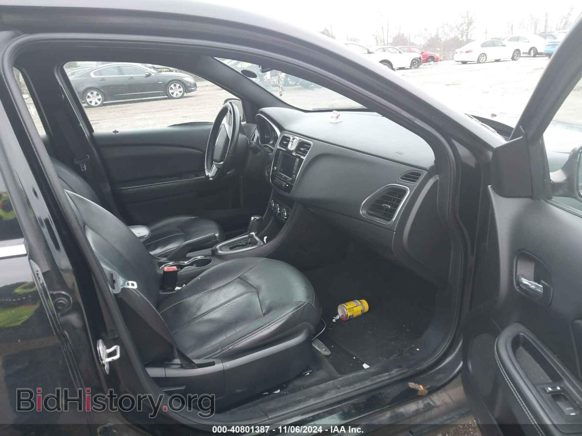 2011 CHRYSLER 200 - VIN: 1C3BC2FG4BN607142 - Фото 5