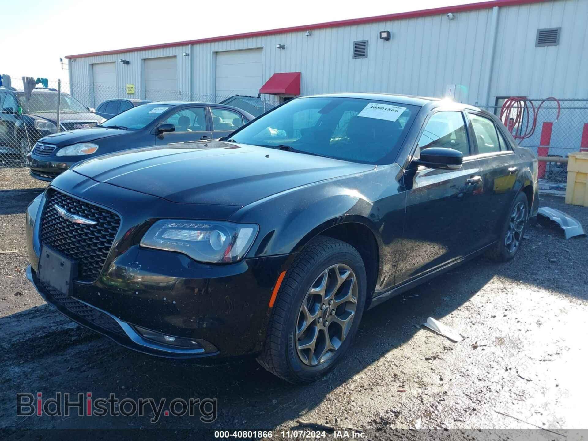 2018 CHRYSLER 300 - VIN: 2C3CCAGG3JH241050 - Фото 2