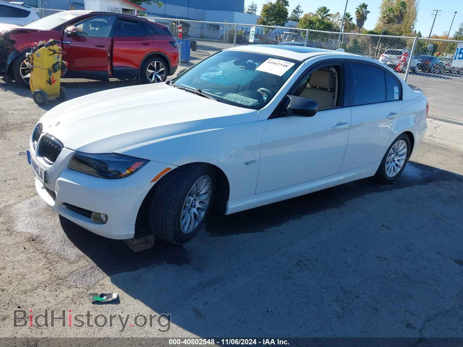 2009 BMW 328I - VIN: WBAPH57569NL79282 - Фото 2