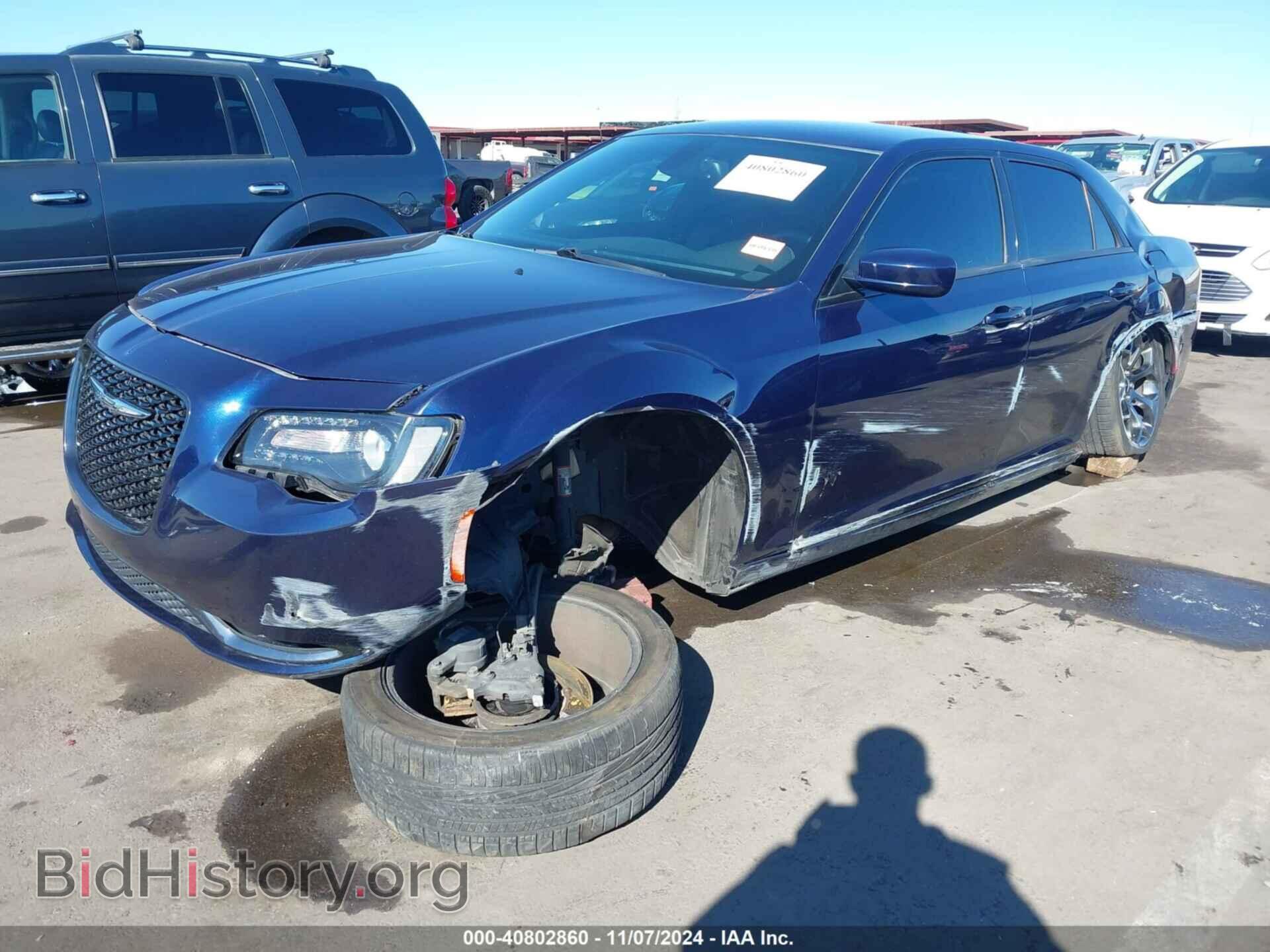 2016 CHRYSLER 300 - VIN: 2C3CCABG7GH144837 - Фото 2