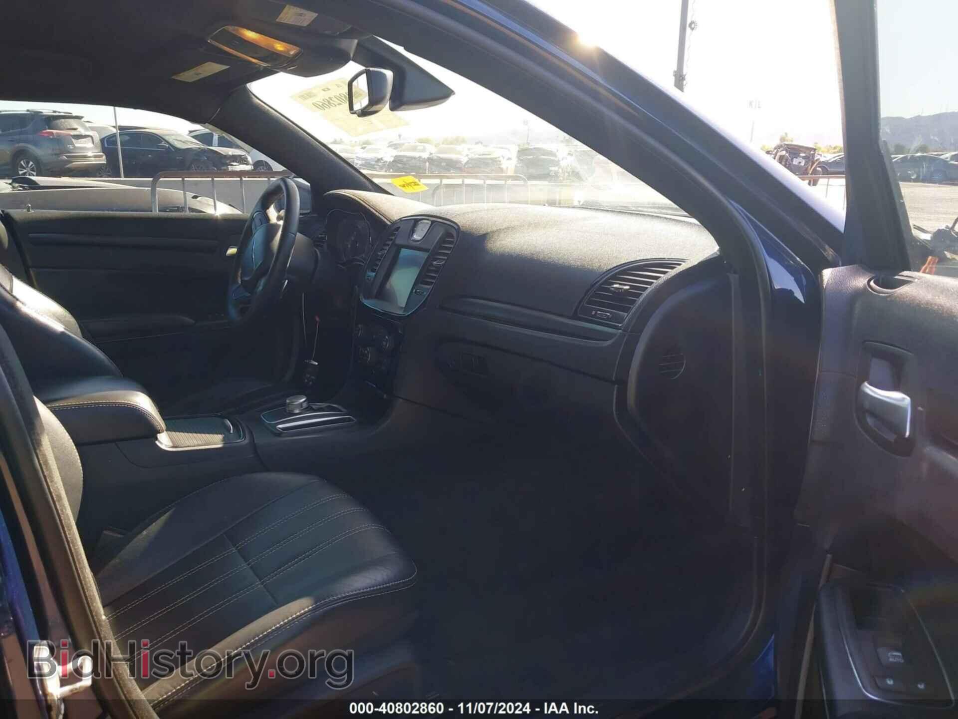 2016 CHRYSLER 300 - VIN: 2C3CCABG7GH144837 - Фото 5