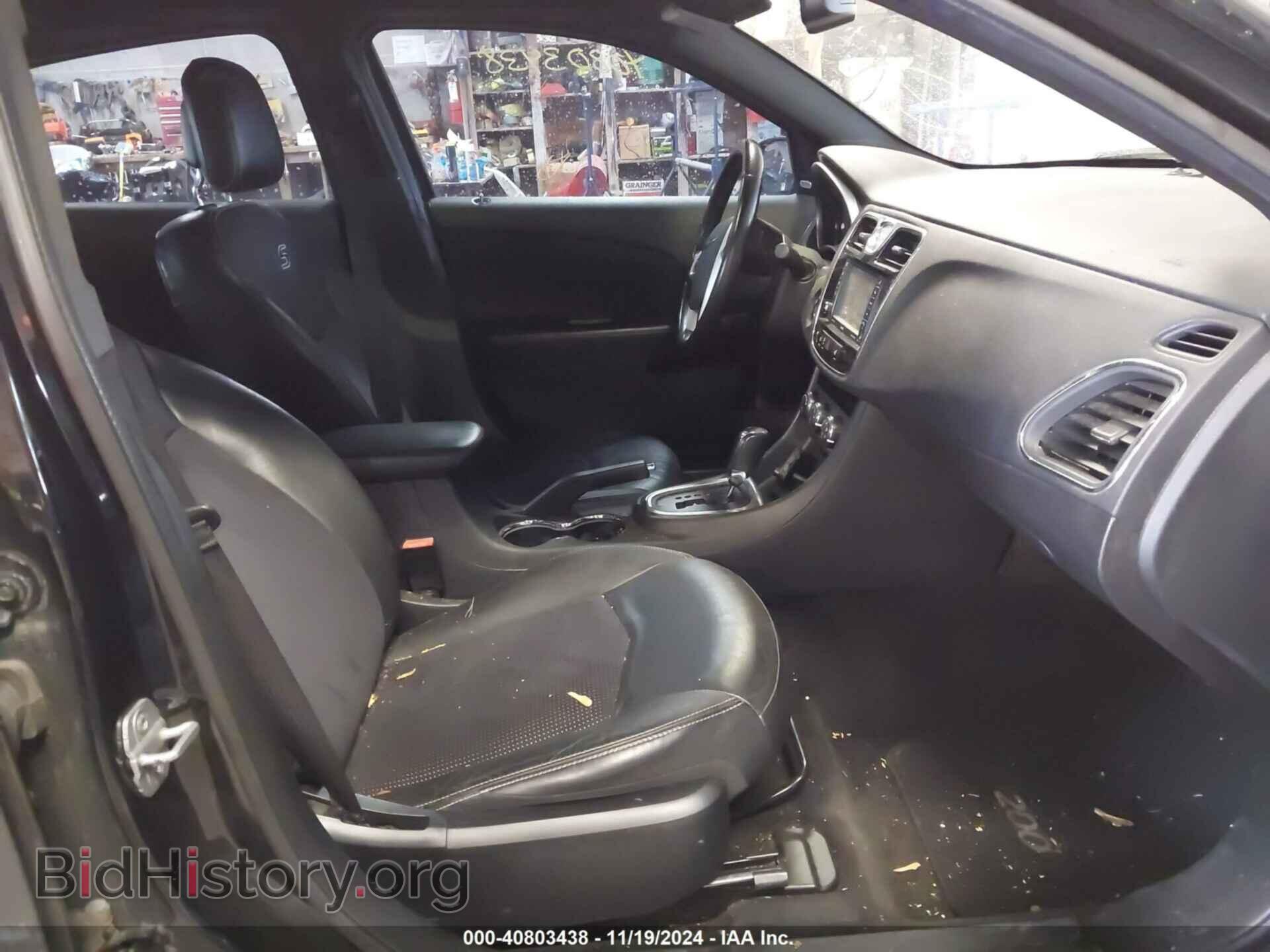 2011 CHRYSLER 200 - VIN: 1C3BC8FGXBN567670 - Фото 5