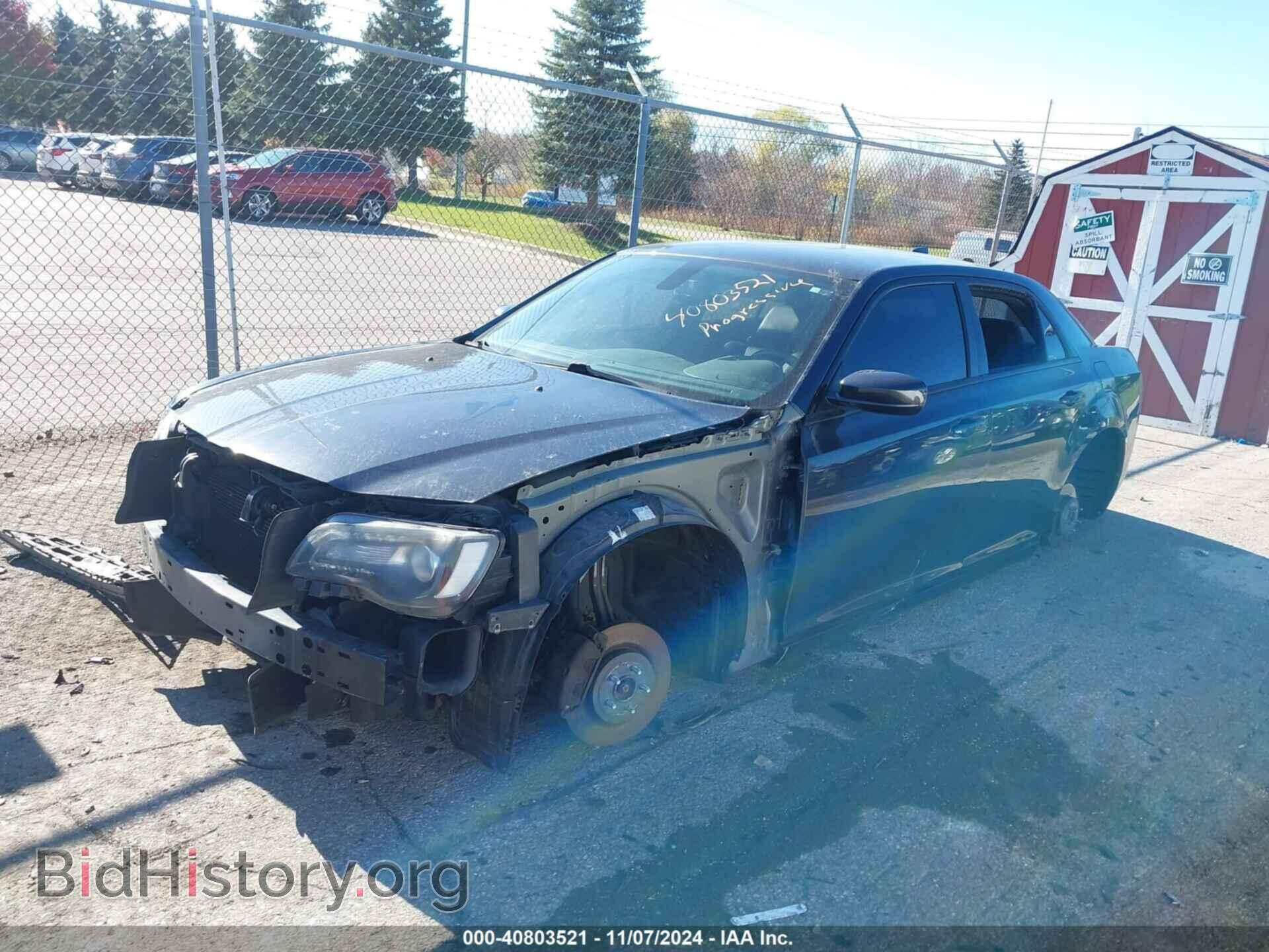 2016 CHRYSLER 300 - VIN: 2C3CCAGG5GH304786 - Фото 2
