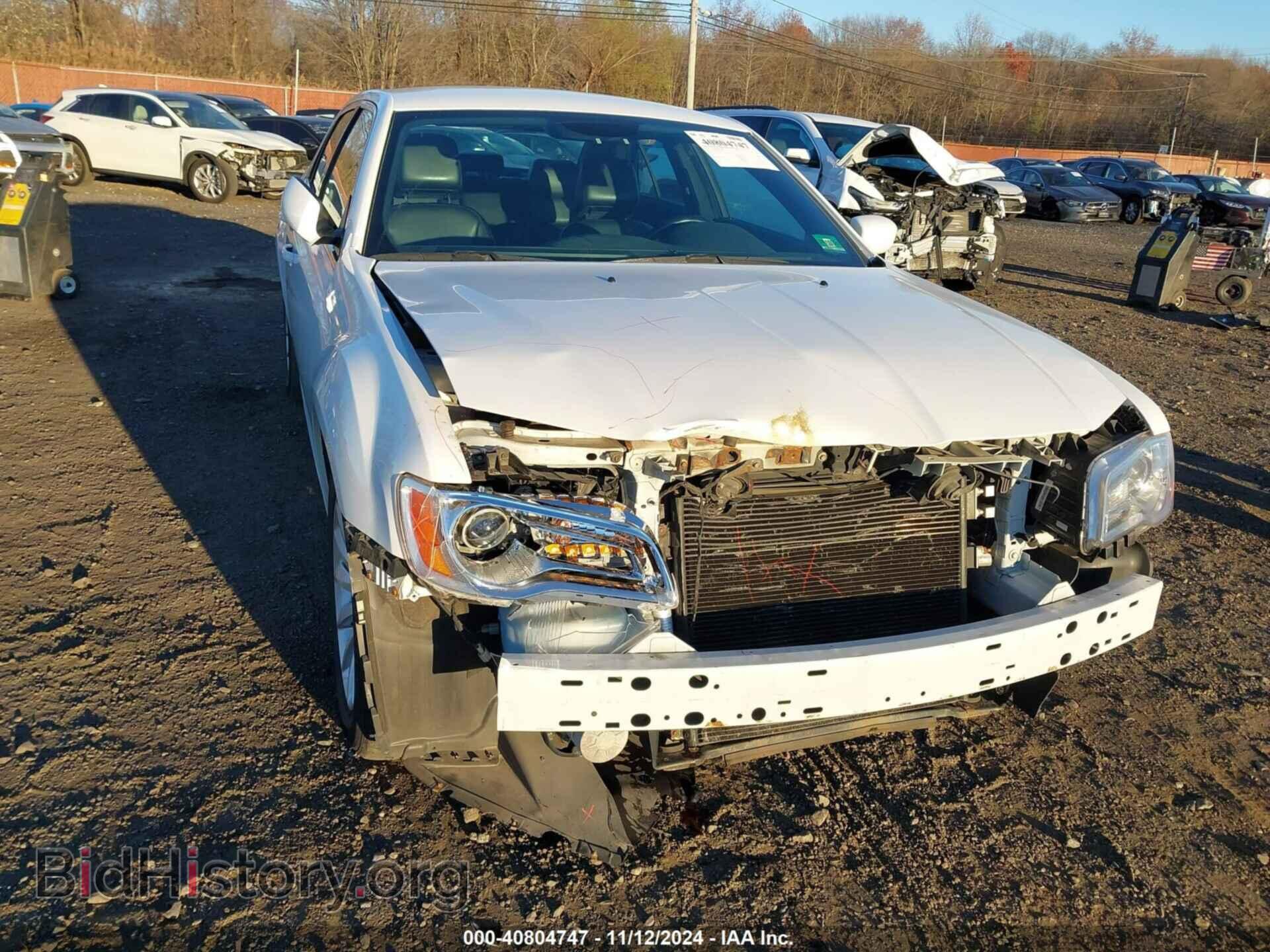 2014 CHRYSLER 300 - VIN: 2C3CCAAG3EH276122 - Фото 6