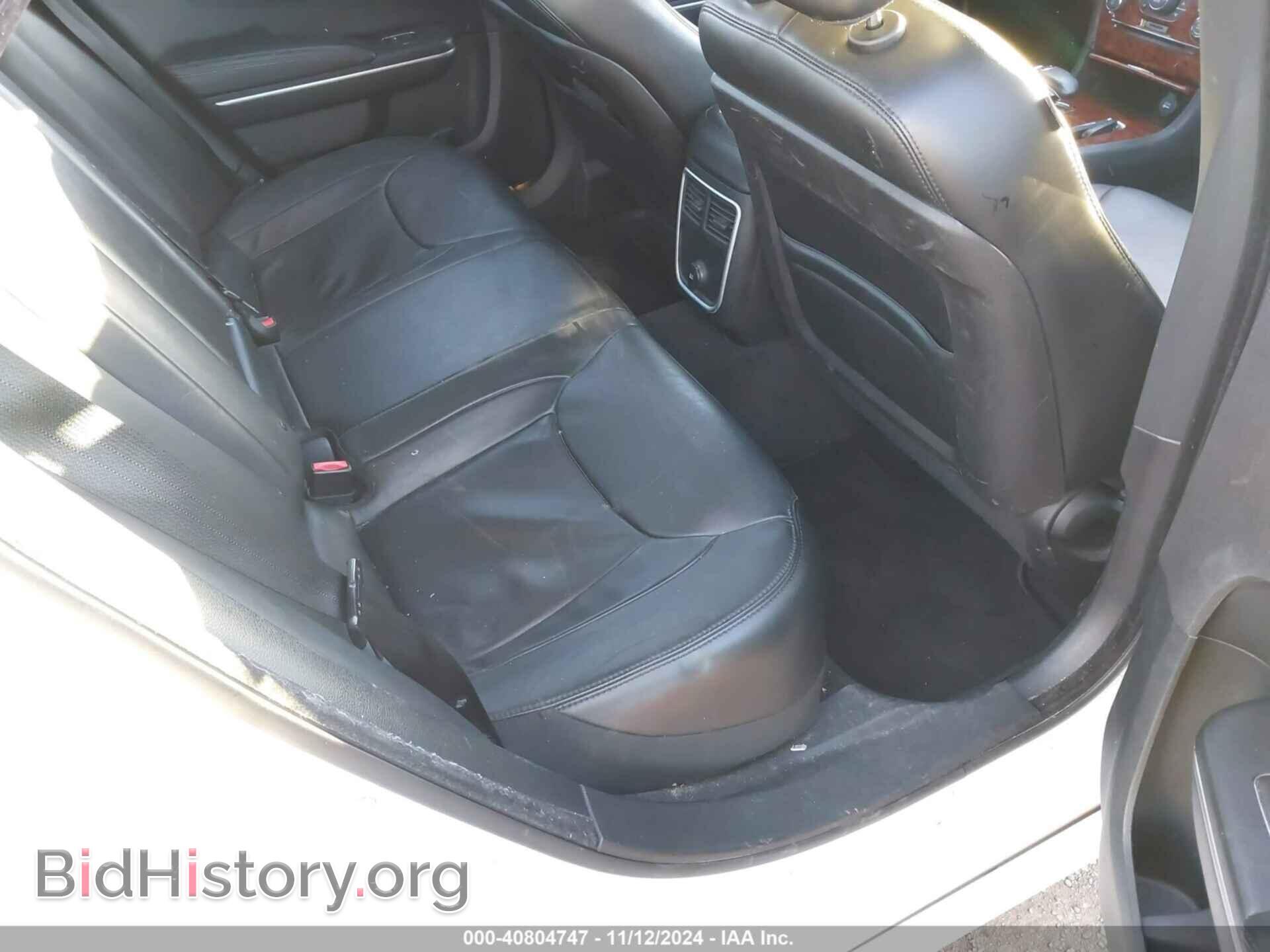 2014 CHRYSLER 300 - VIN: 2C3CCAAG3EH276122 - Фото 8