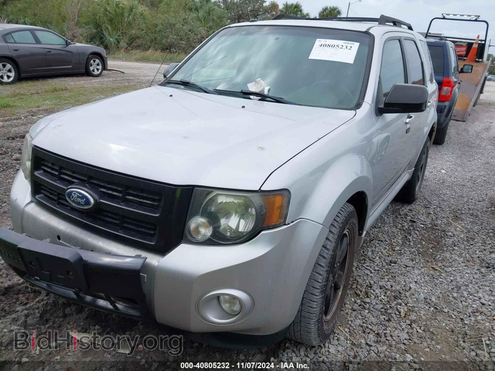 2011 FORD ESCAPE - VIN: 1FMCU9DG2BKA24624 - Фото 2