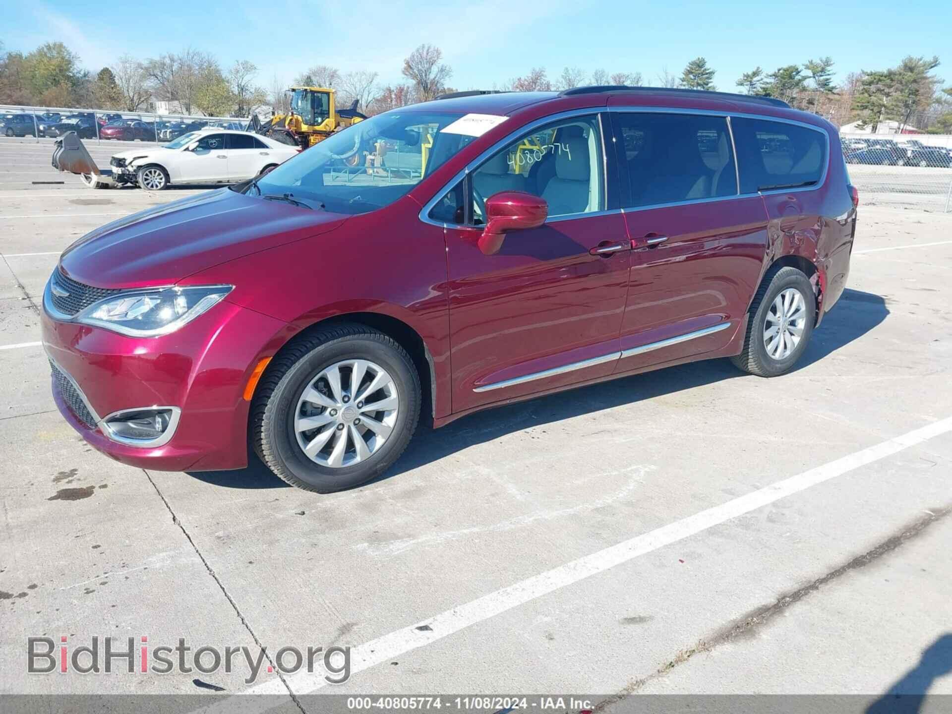 2017 CHRYSLER PACIFICA - VIN: 2C4RC1BG3HR832321 - Photo 2