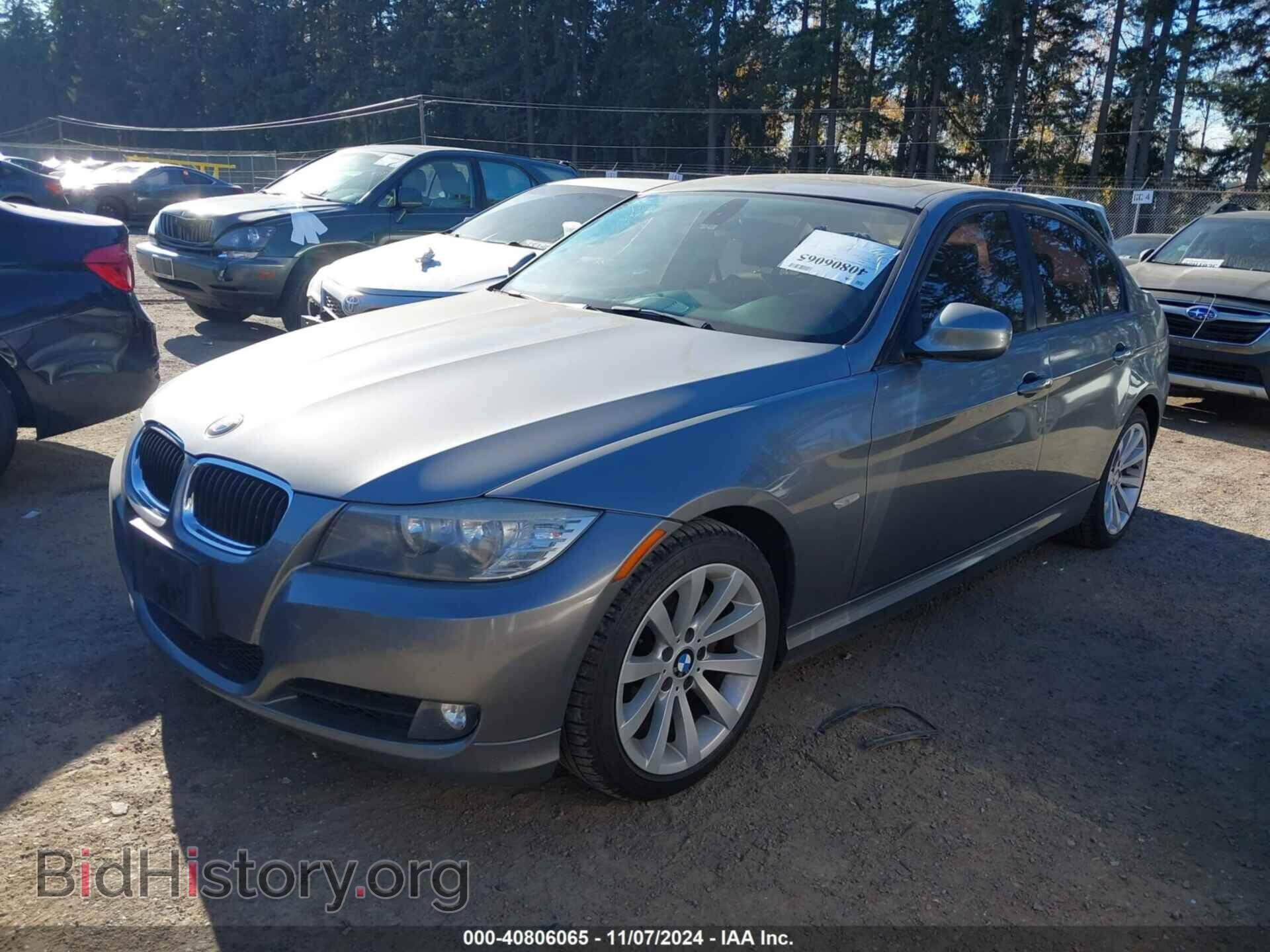 2011 BMW 328I - VIN: WBAPH5C5XBF093148 - Фото 2