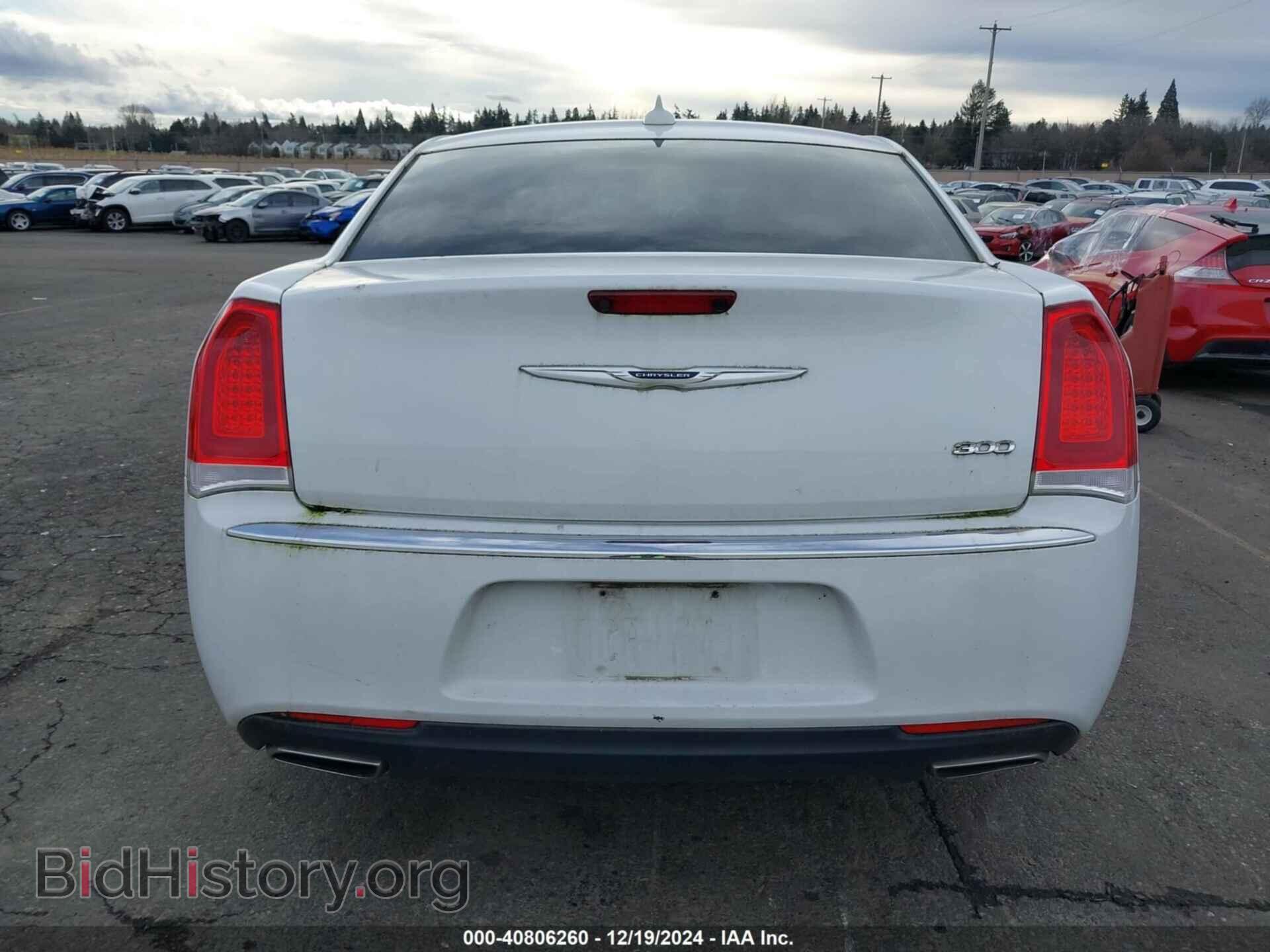 2019 CHRYSLER 300 - VIN: 2C3CCAEG0KH609589 - Фото 16