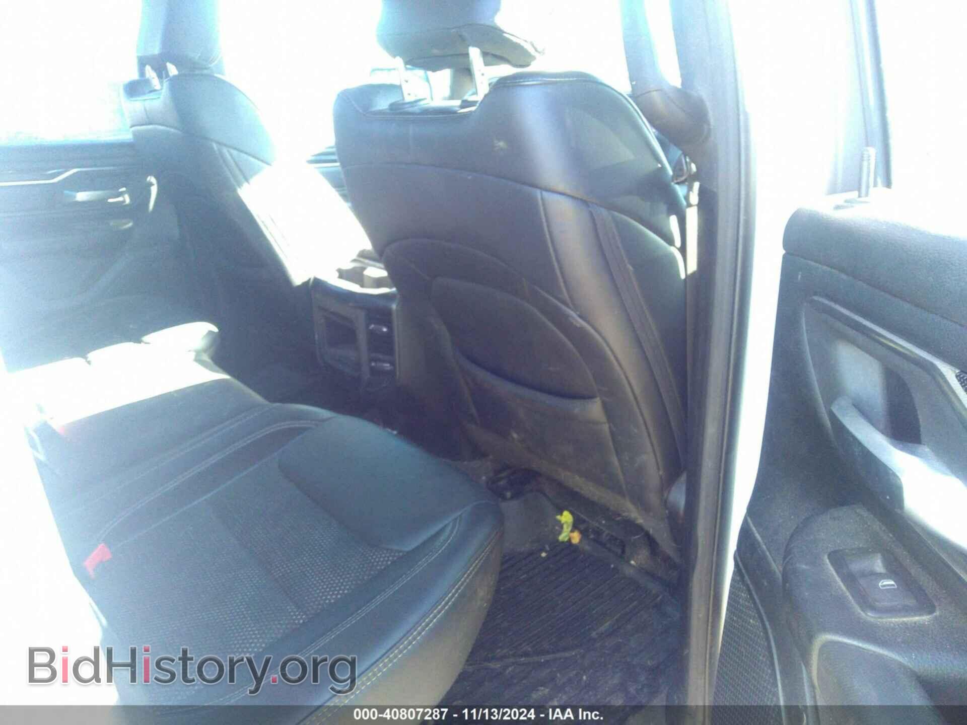 2020 RAM 1500 - VIN: 1C6SRFET3LN307021 - Фото 8