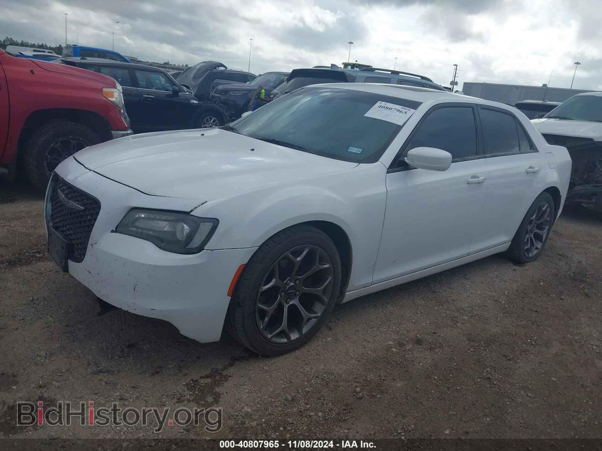 2015 CHRYSLER 300 - VIN: 2C3CCABG4FH807795 - Фото 2