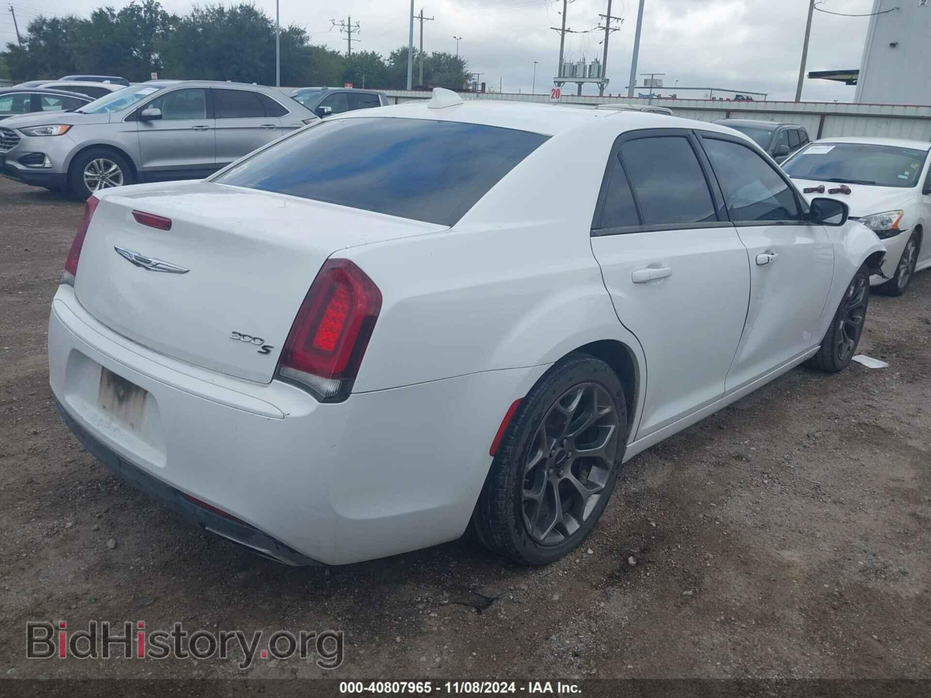 2015 CHRYSLER 300 - VIN: 2C3CCABG4FH807795 - Фото 4