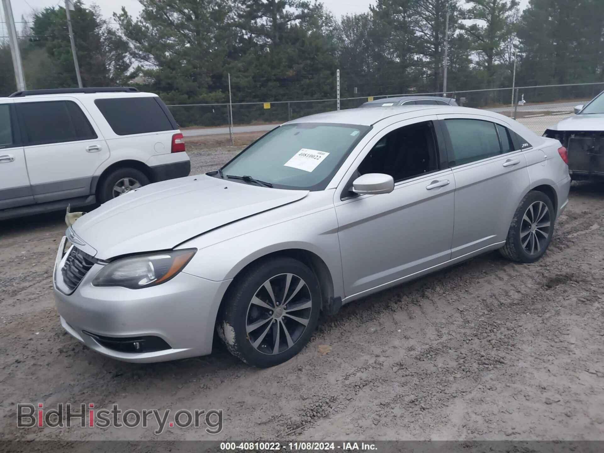 2012 CHRYSLER 200 - VIN: 1C3CCBBG5CN263963 - Фото 2