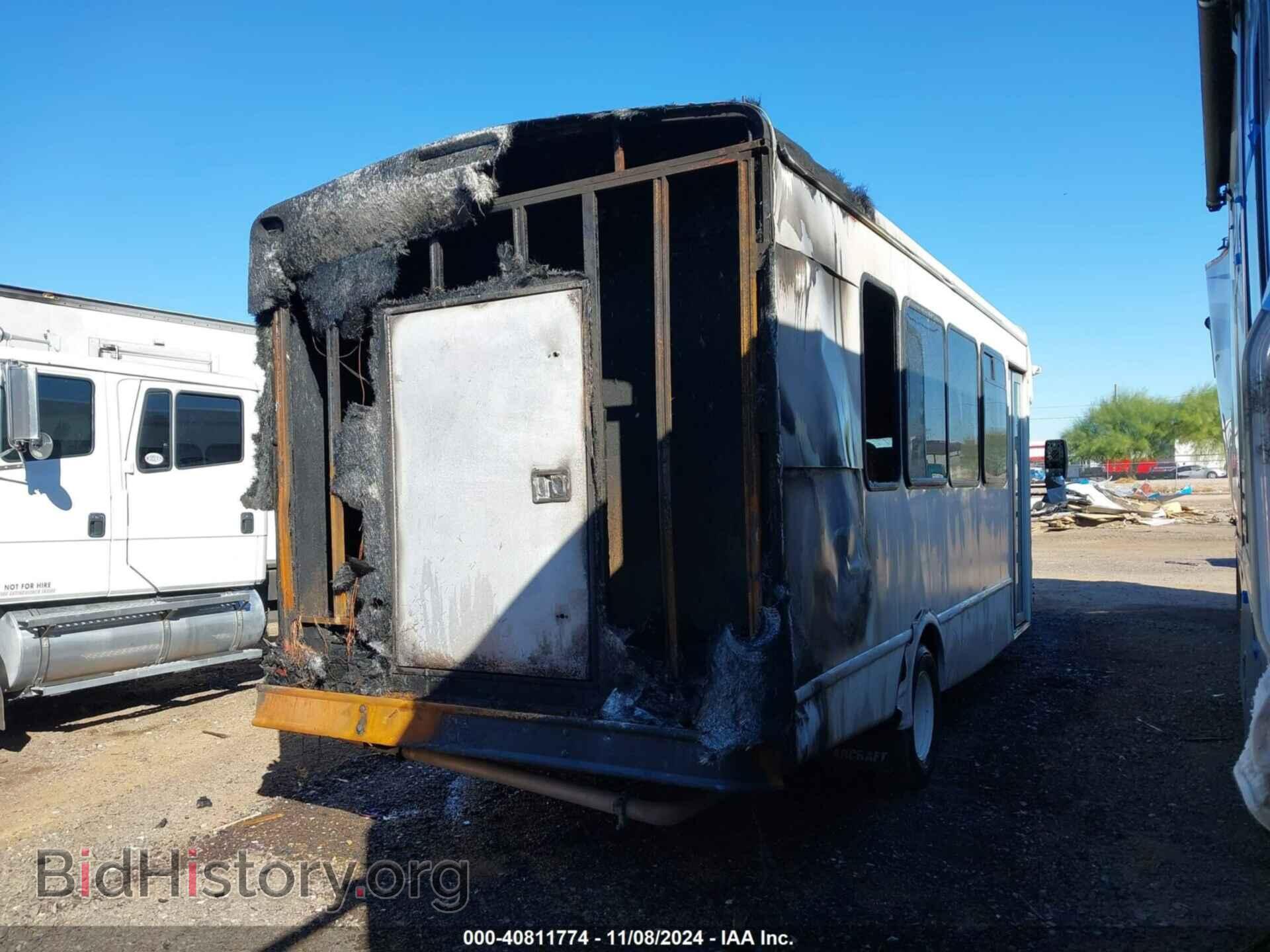 2013 FORD E-450 CUTAWAY - VIN: 1FDXE4FS5DDA51021 - Photo 4