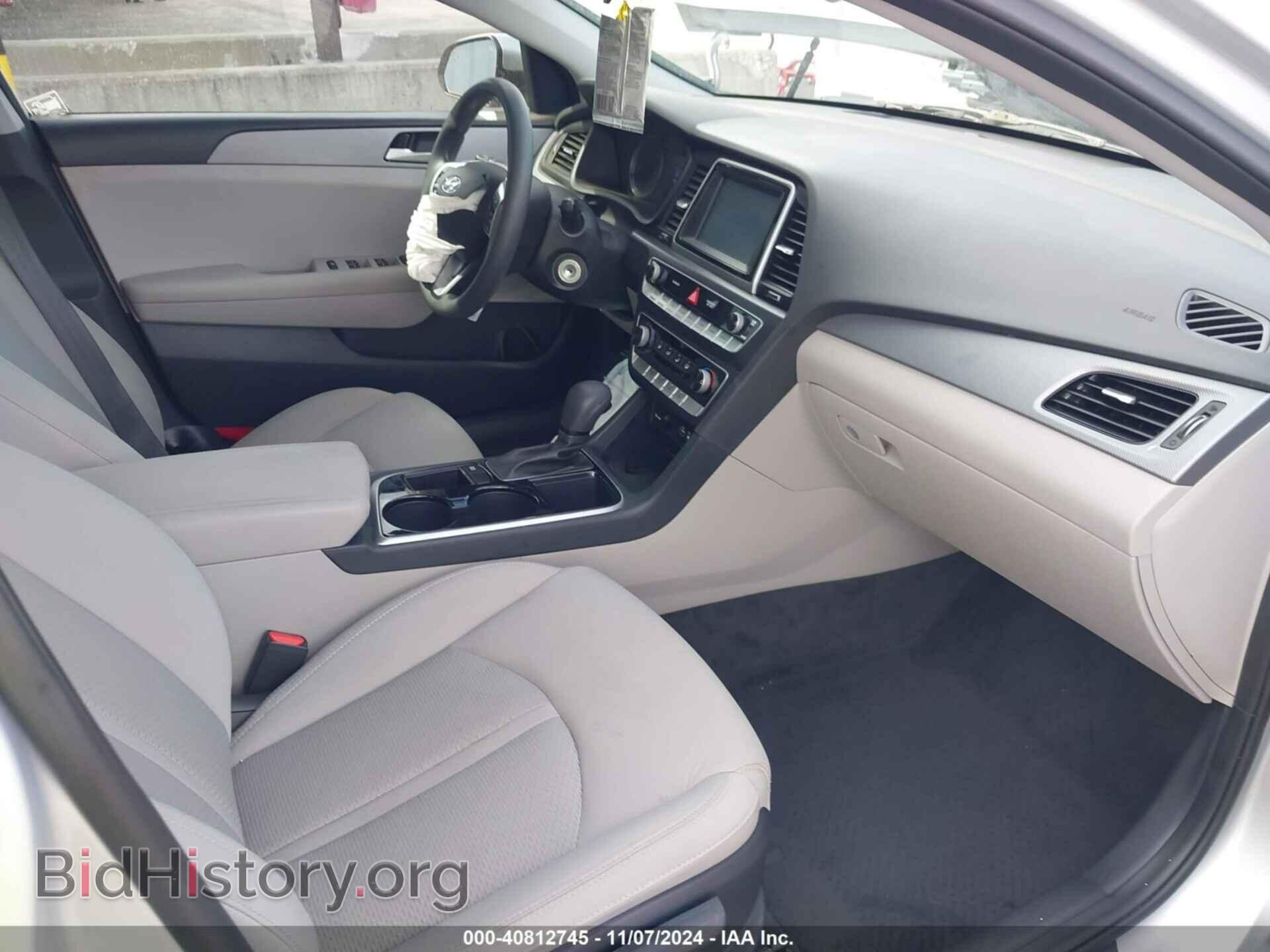 2019 HYUNDAI SONATA - VIN: 5NPE24AF9KH815247 - Фото 5